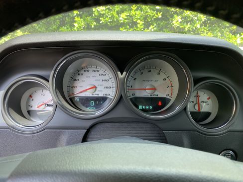 Used 2009 Dodge Challenger SRT8 w/ SRT Option Group II RWD image 21