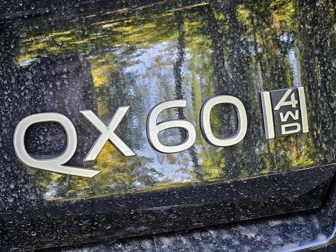 New 2026 INFINITI QX60 Luxe w/ Family Package image 13