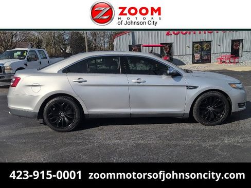Used 2017 Ford Taurus Limited image 1