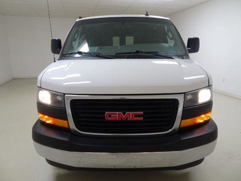 Used 2021 GMC Savana 2500 w/ Driver Convenience Package image 2