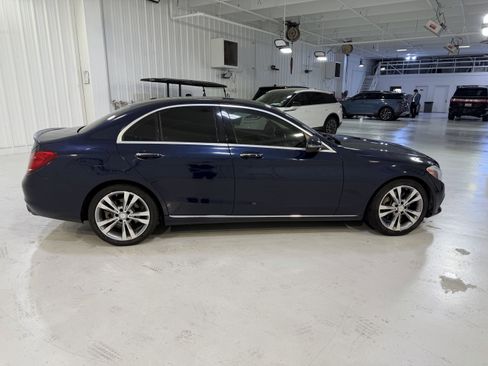 Used 2017 Mercedes-Benz C 300 Sedan image 8