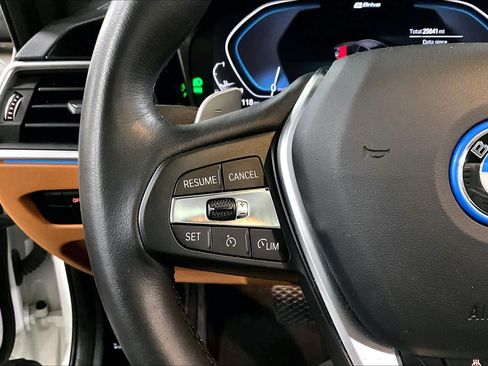 Used 2022 BMW 330e xDrive w/ Premium Package image 23