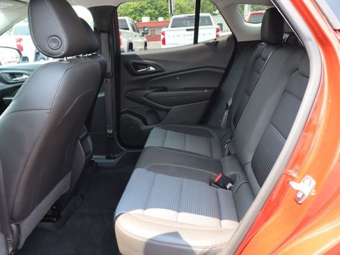 Used 2024 Chevrolet Trax LT FWD image 24