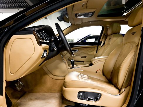 Used 2017 Bentley Mulsanne RWD image 7