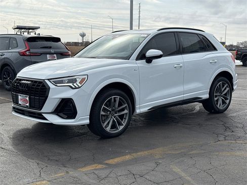 Used 2023 Audi Q3 2.0T Premium Plus w/ Premium Plus Package image 7