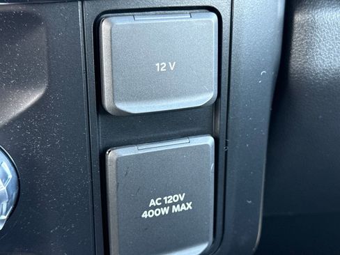 New 2026 Ford F250 Lariat w/ Black Appearance Package image 39