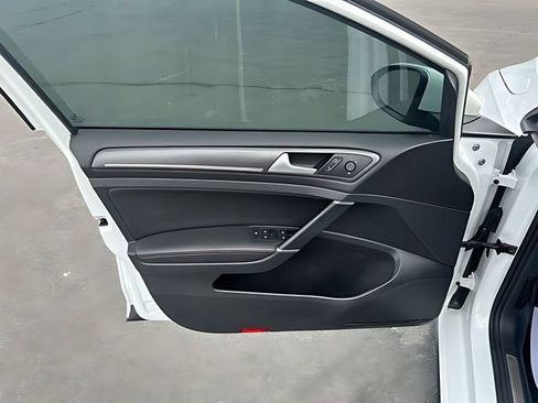 Used 2021 Volkswagen GTI SE FWD image 20