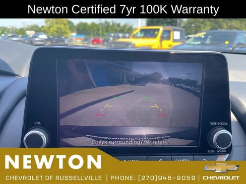 Used 2024 Nissan Rogue SV AWD/4WD image 11