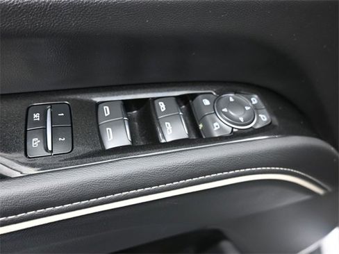 Used 2023 Cadillac Escalade Premium Luxury w/ Performance Package image 13