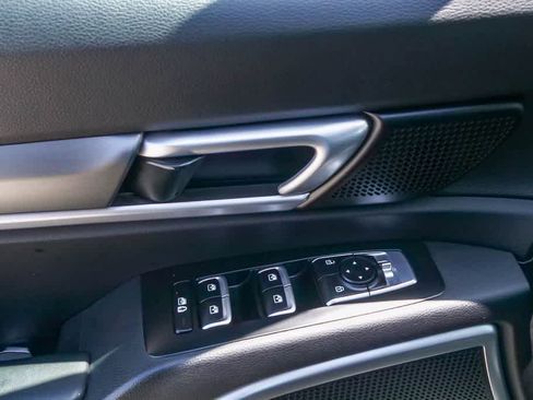 Used 2020 Kia Telluride S FWD image 20