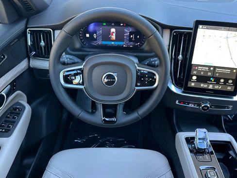 New 2026 Volvo XC90 B6 Plus image 12