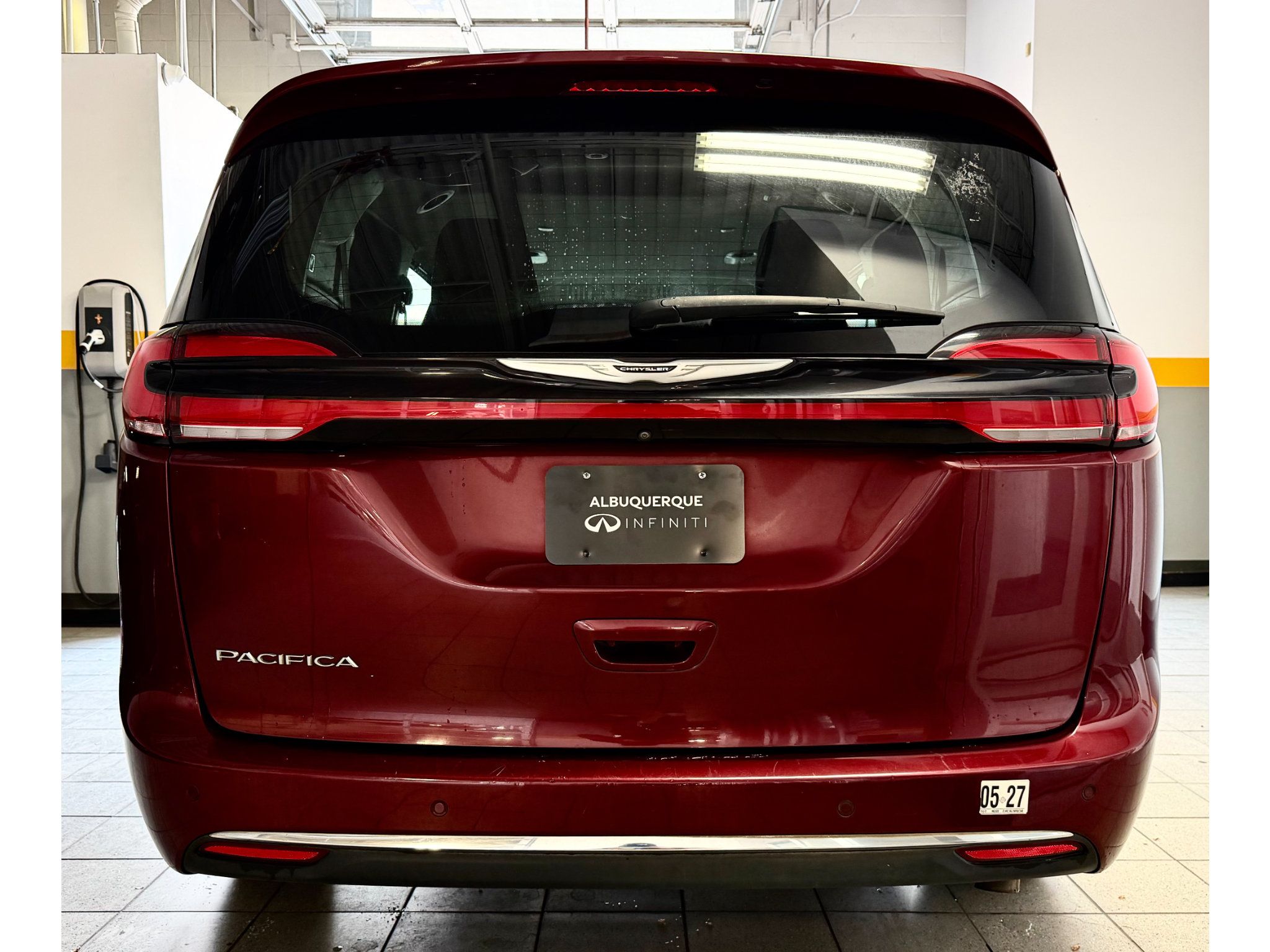 Used 2021 Chrysler Pacifica Touring-L FWD image 8