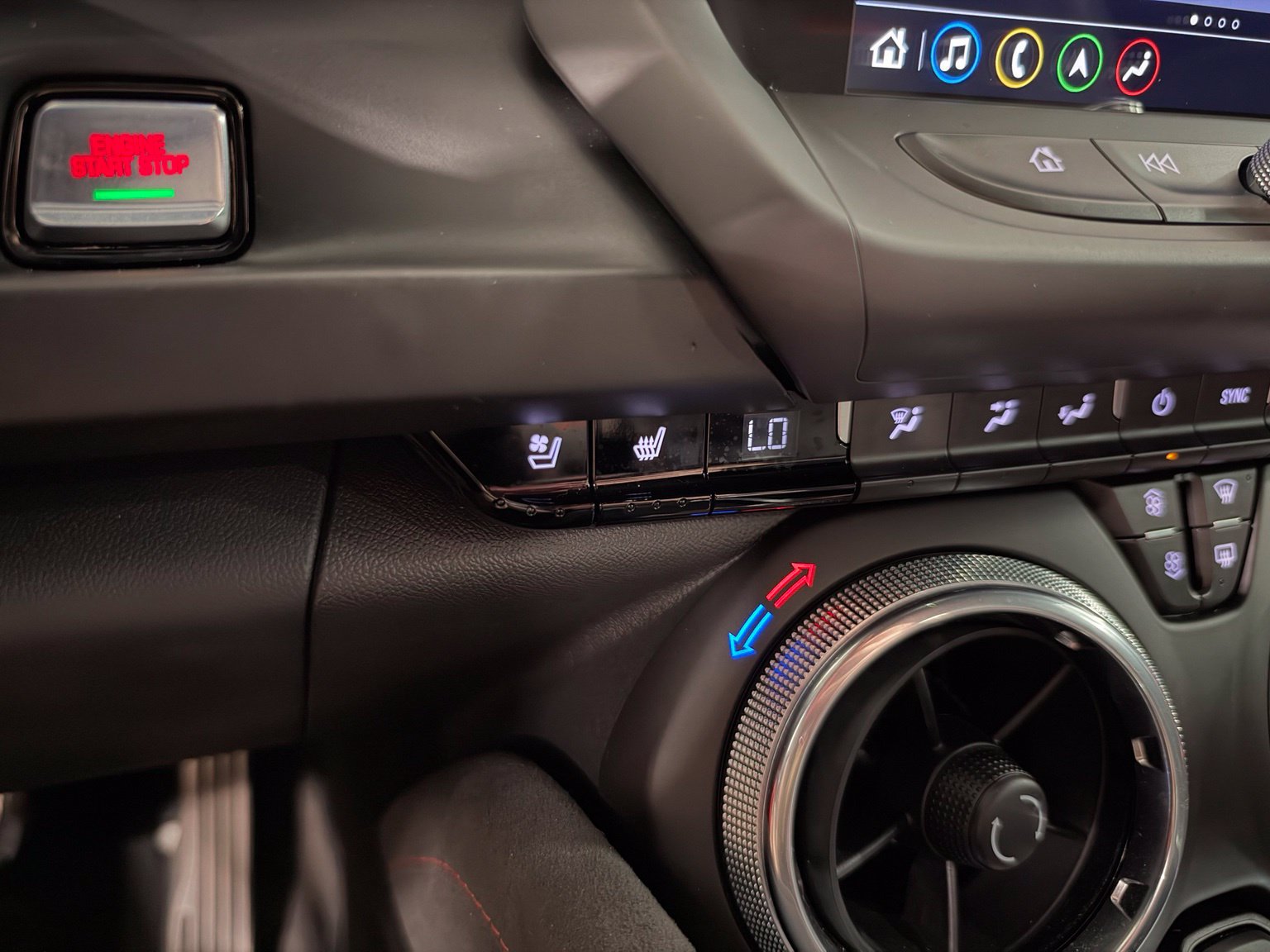 Used 2019 Chevrolet Camaro ZL1 RWD image 42