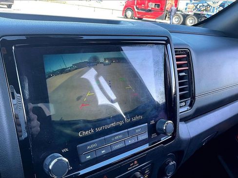 Used 2022 Nissan Frontier Pro-X w/ Technology Package image 22