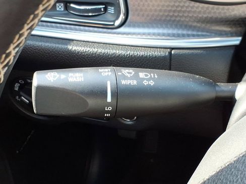 Used 2015 Dodge Challenger SRT Hellcat RWD image 22
