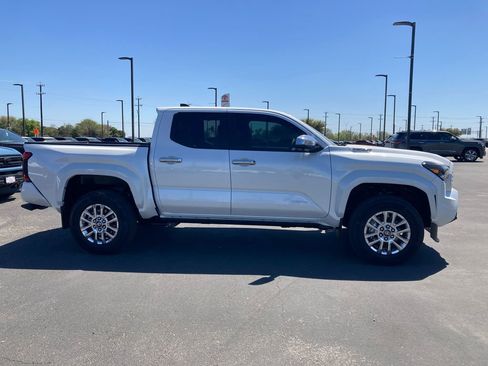 New 2026 Toyota Tacoma Limited image 4