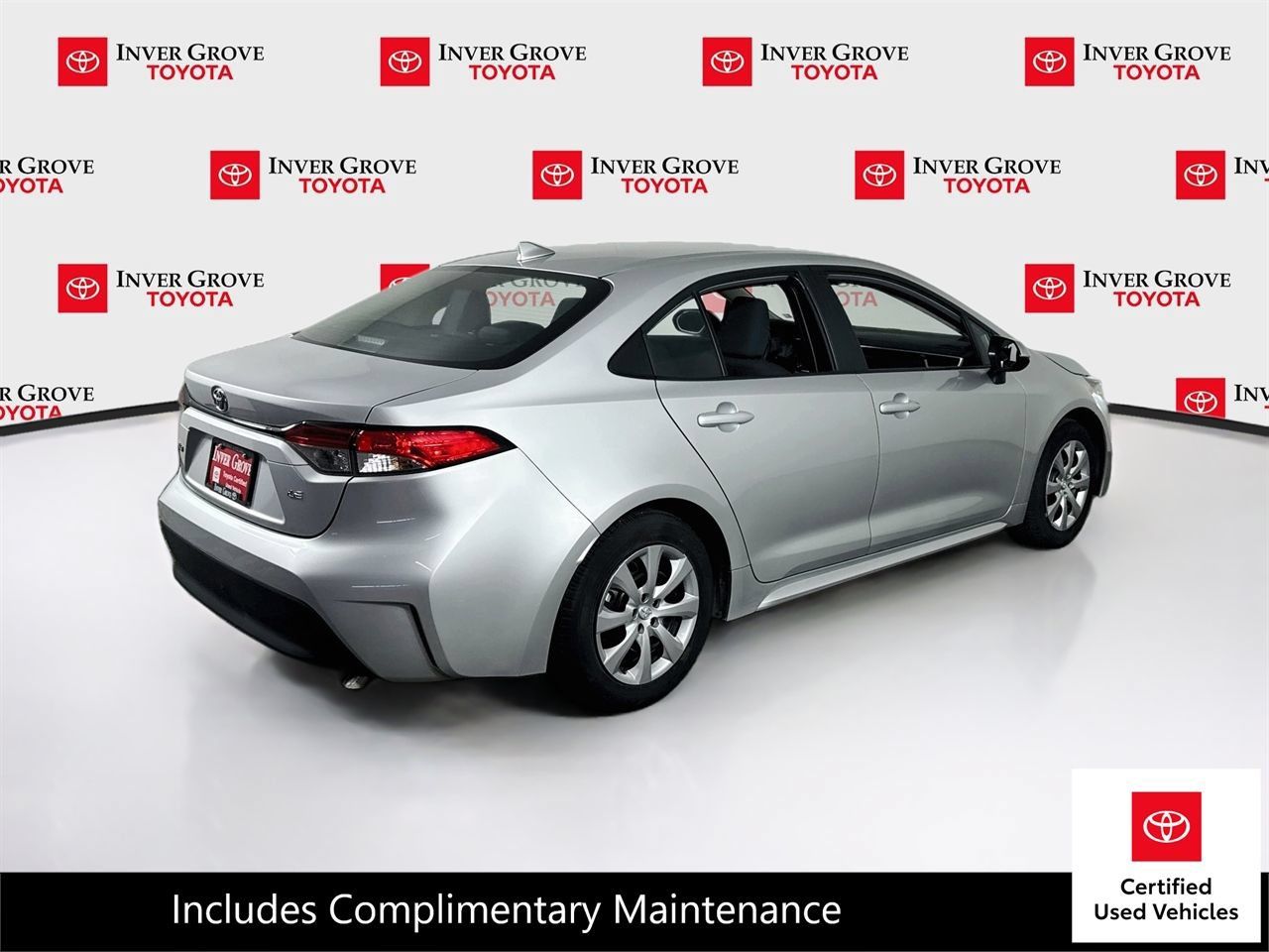 Certified 2025 Toyota Corolla LE FWD image 5