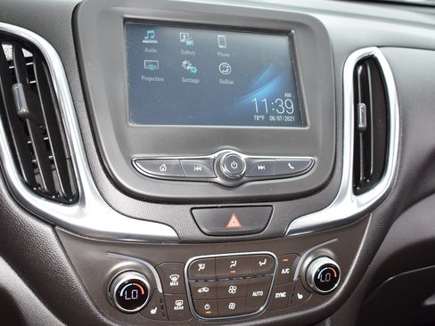 Used 2018 Chevrolet Equinox LT AWD/4WD image 23