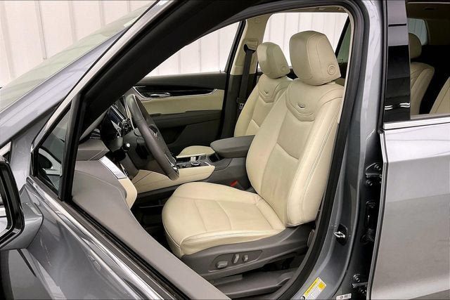 Certified 2023 Cadillac XT6 Premium Luxury w/ Technology Package AWD/4WD image 8