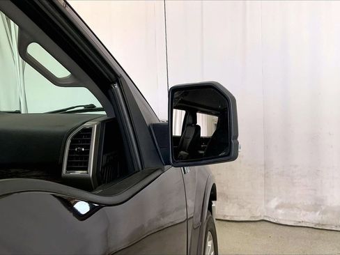 Used 2019 Ford F150 Lariat AWD/4WD image 11