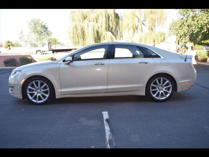 Used 2014 Lincoln MKZ w/ Equipment Group 102A Reserve FWD image 4
