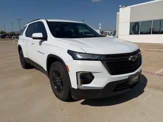 Used 2023 Chevrolet Traverse LT video 1