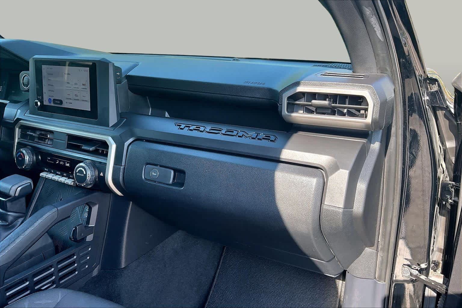 Used 2024 Toyota Tacoma SR RWD image 18