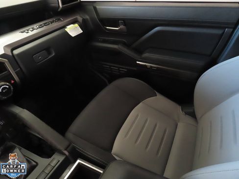 Used 2025 Toyota Tacoma TRD Sport AWD/4WD image 20