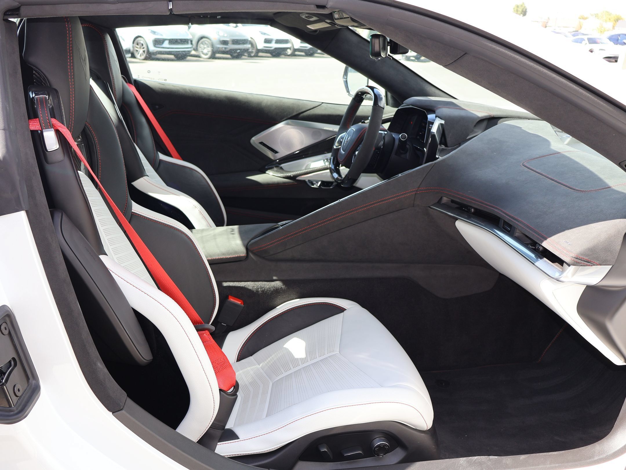 Used 2023 Chevrolet Corvette Z06 RWD image 27