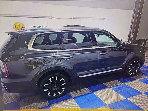 Used 2023 Kia Telluride SX image 1