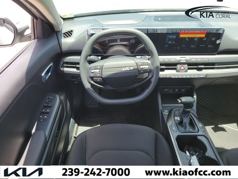 New 2026 Kia K4 FWD image 15