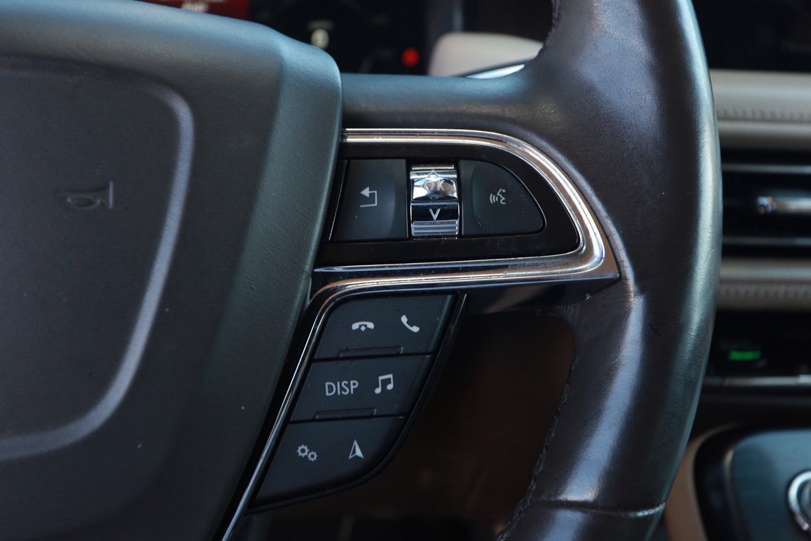 Used 2021 Lincoln Nautilus Reserve AWD/4WD image 11