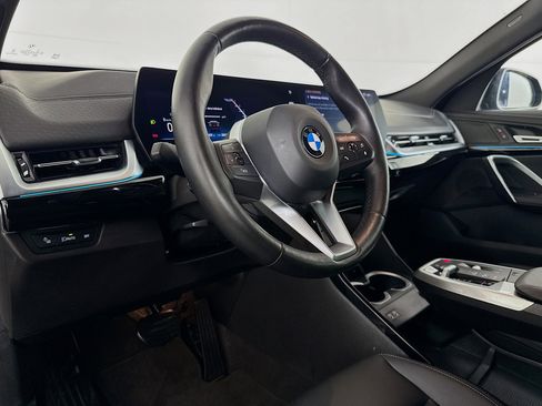 Used 2026 BMW X2 xDrive28i AWD/4WD image 22