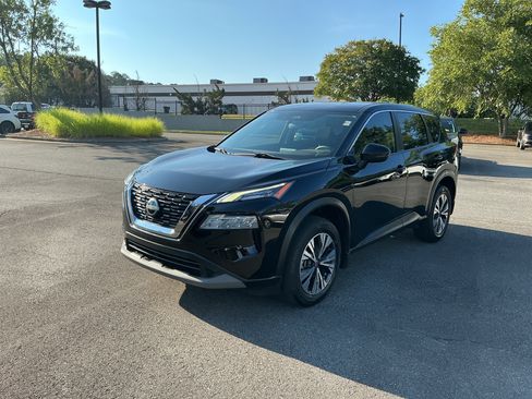 Used 2022 Nissan Rogue SV AWD/4WD image 1