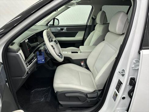 New 2026 Hyundai Santa Fe SE FWD image 9