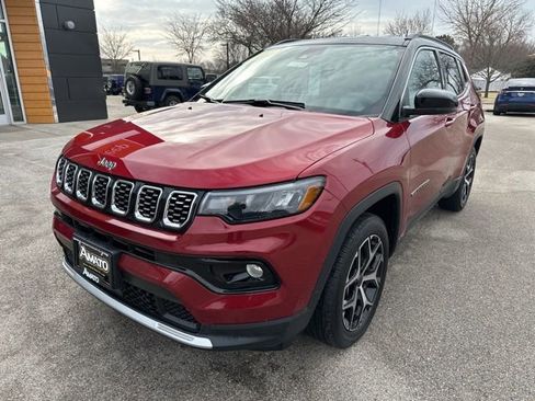 Used 2025 Jeep Compass Limited image 2