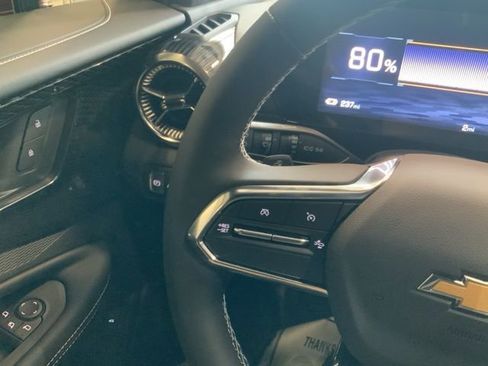 New 2025 Chevrolet Blazer EV LT image 27