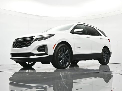 Used 2023 Chevrolet Equinox RS w/ RS Leather Package image 37