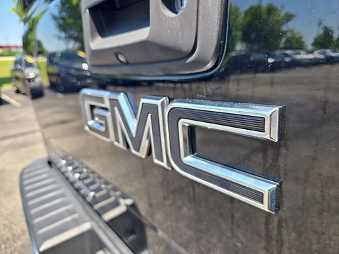 Used 2019 GMC Sierra 1500 SLE w/ Black Pack AWD/4WD image 15