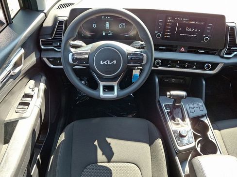 Used 2023 Kia Sportage LX AWD/4WD image 11