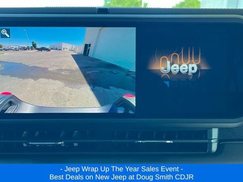 New 2025 Jeep Gladiator Rubicon w/ Convenience Group image 16