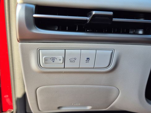 Certified 2025 Hyundai Tucson SEL AWD/4WD image 28
