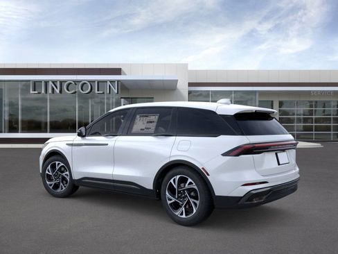 New 2025 Lincoln Nautilus Premier w/ Jet Appearance Package image 4