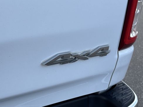 Used 2023 RAM 1500 Big Horn AWD/4WD image 33