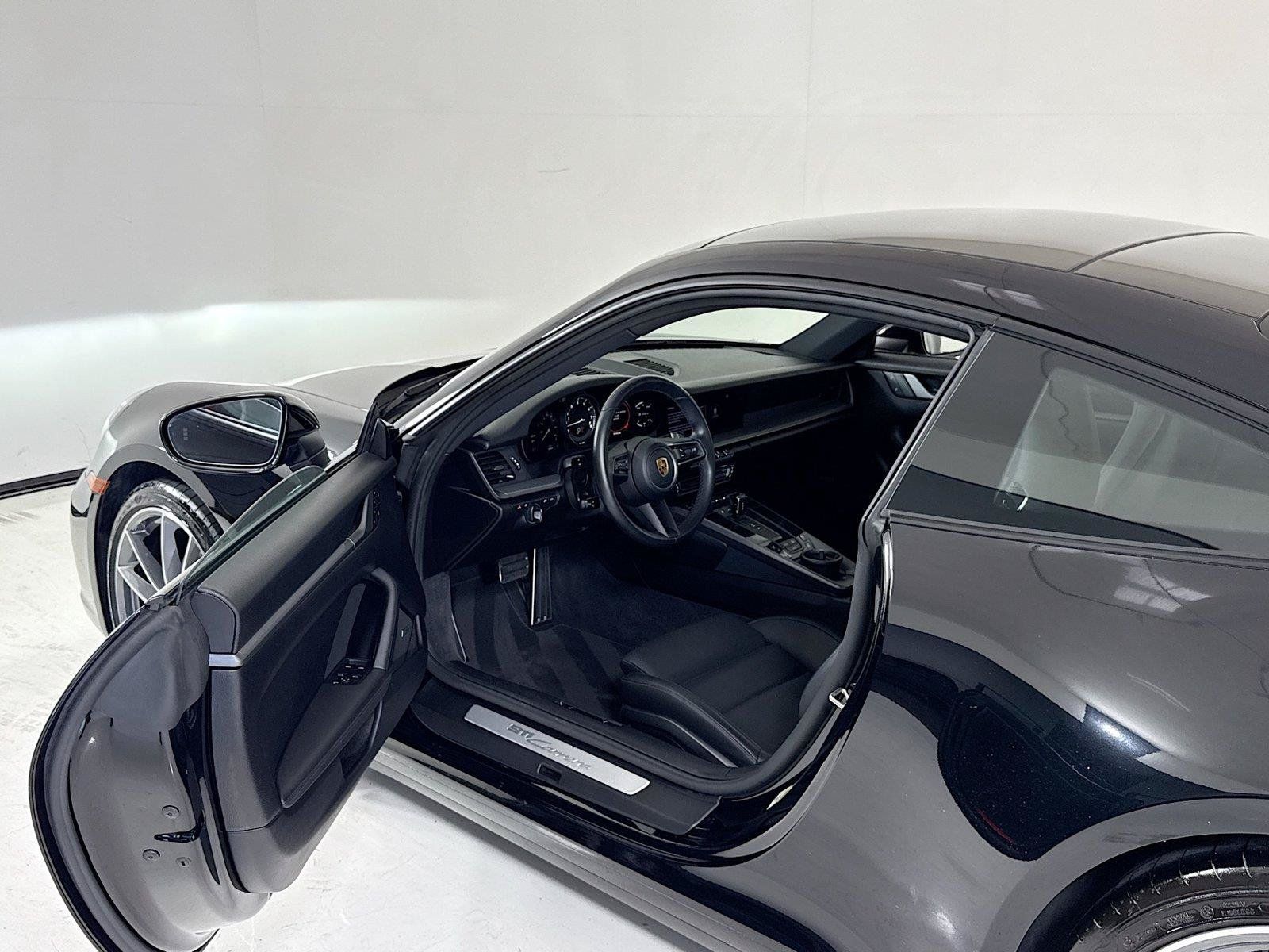 Used 2022 Porsche 911 Carrera w/ Premium Package RWD image 12