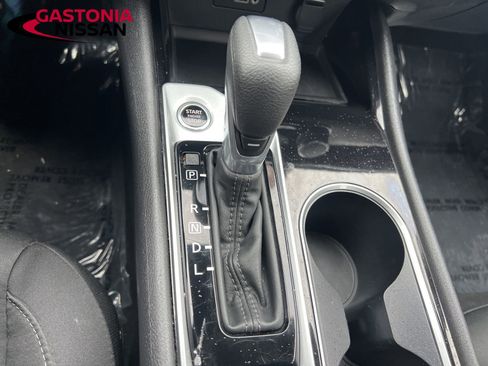 Used 2024 Nissan Altima 2.5 SV image 41