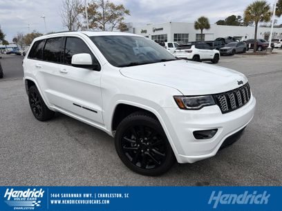 Used 2020 Jeep Grand Cherokee Altitude