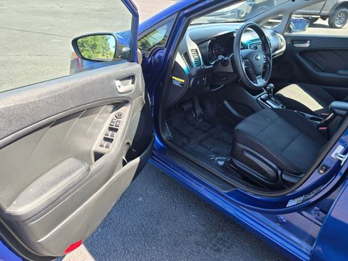 Used 2018 Kia Forte LX w/ LX Rear Camera Package image 12