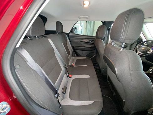 Used 2024 Chevrolet TrailBlazer LT w/ LT Cold Weather Package FWD image 31