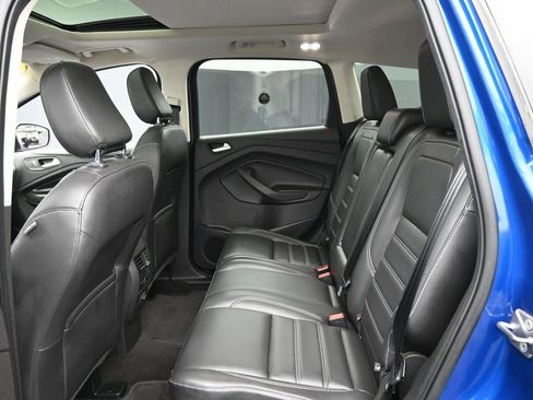 Used 2019 Ford Escape SEL image 10